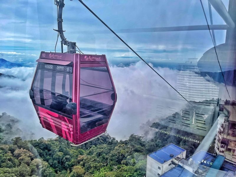 Genting Highlands and Batu Caves Day Tour - The cable car into Genting Highlands