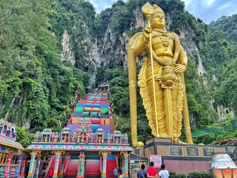 Genting Highlands and Batu Caves Day Tour - Who should book this day tour?