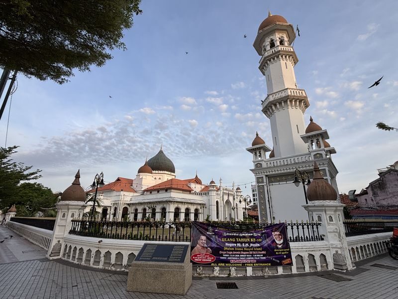 George Town Half-Day UNESCO Heritage Tour with Local Culture - The guide’s personal touch