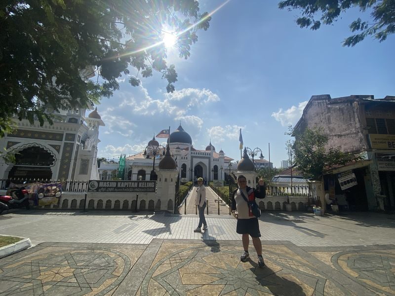 George Town Heritage & Temples Private Walking Tour - Teh tarik brings a different kind of lesson