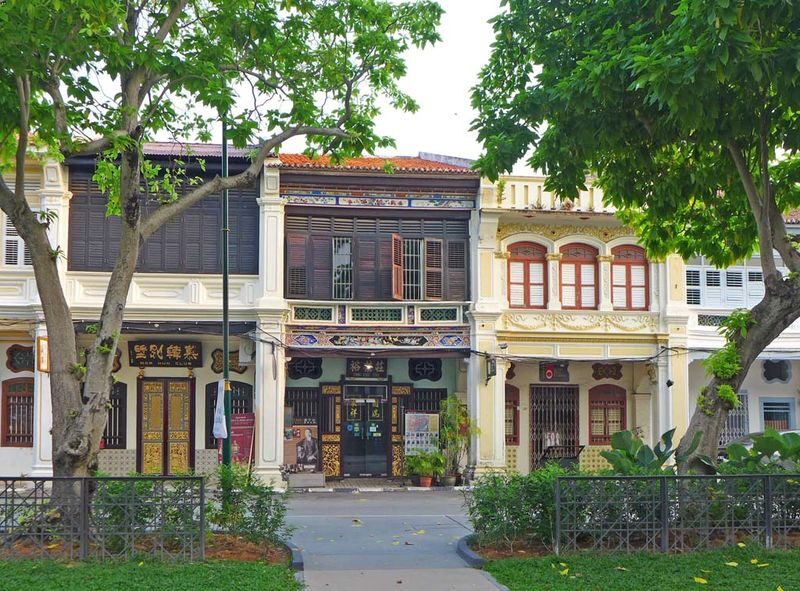 George Town Historical Half-Day Walking Tour with Hidden Secrets - Local guides make the difference