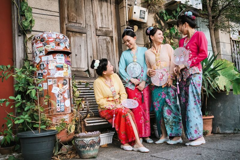 George Town World Heritage Site BabaNyonya Costume Rental Experience - Hair, Makeup and What Each Package Covers