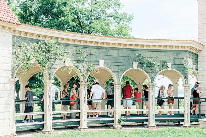 George Washingtons Mount Vernon & Old Alexandria Half-Day Guided Tour From DC - Common Questions