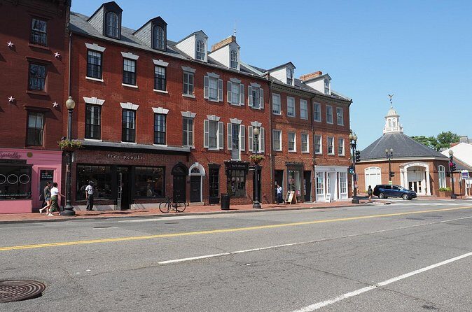 Georgetown's Famous Ghosts Smartphone Guided Haunted Walking Tour - FAQ