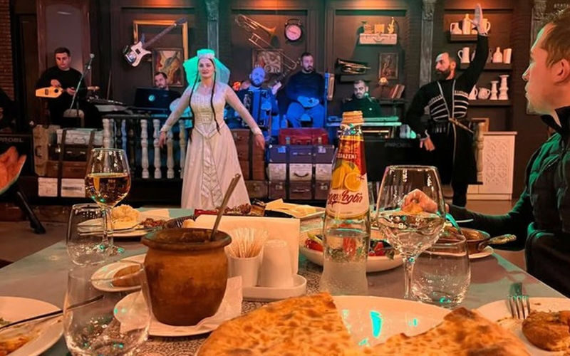 Georgian Dinner with Dance Show in Tbilisi - Four hours of food, wine and folk dance