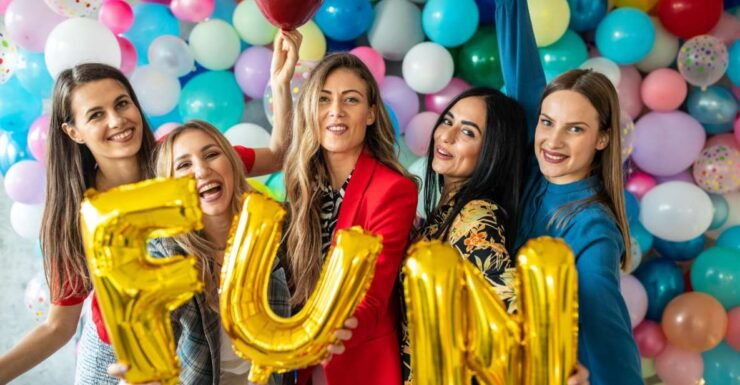 Gerardmer: Bachelorette City Team Game App - Dive Into Funny City Challenges