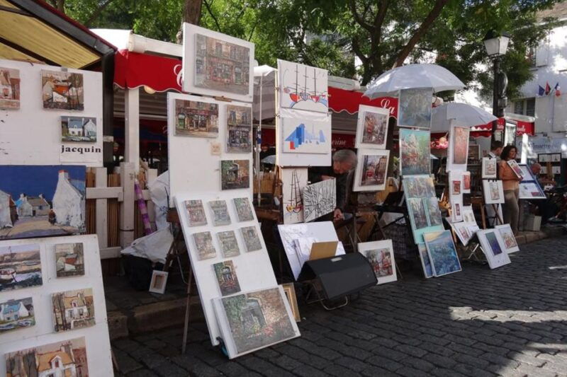 German Private Walking Tour Through Montmartre & Passages - Meeting Point and Duration
