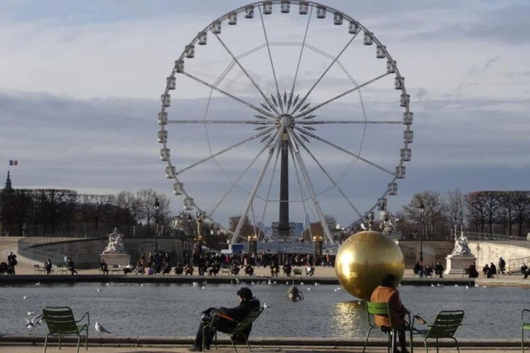 German Private Walking Tour Through Montmartre & Passages - Hidden Gems of Montmartre