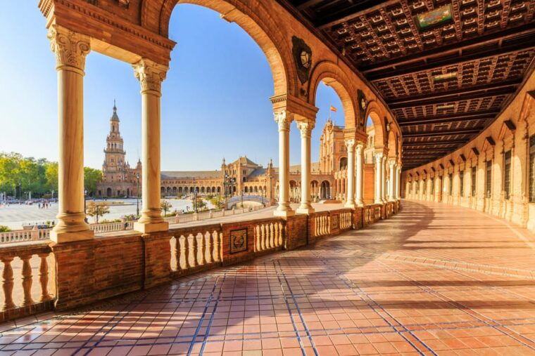 GERMAN SPEAKING E-BIKE TOUR (MOTHER TONGUE) | SEVILLE - Bike and Safety Features