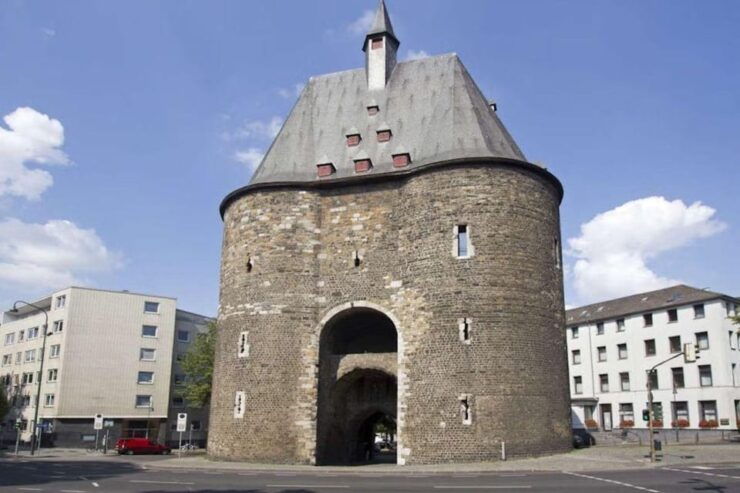 Germany: Guided Tour of Aachen - Key Points