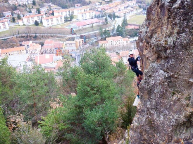 Gerona: via Ferrata Roca De La Creu in Ribes De Freser - Duration