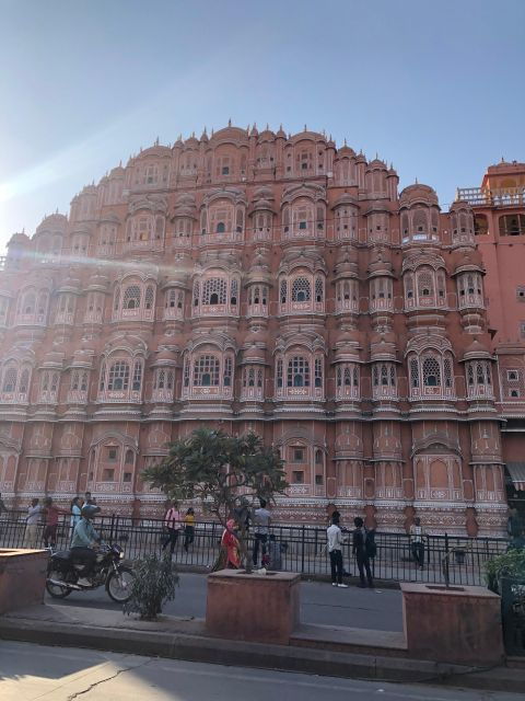 Get the Best Out of Jaipur; Nargarh Fort, City Palace & More - Booking and Contact Details