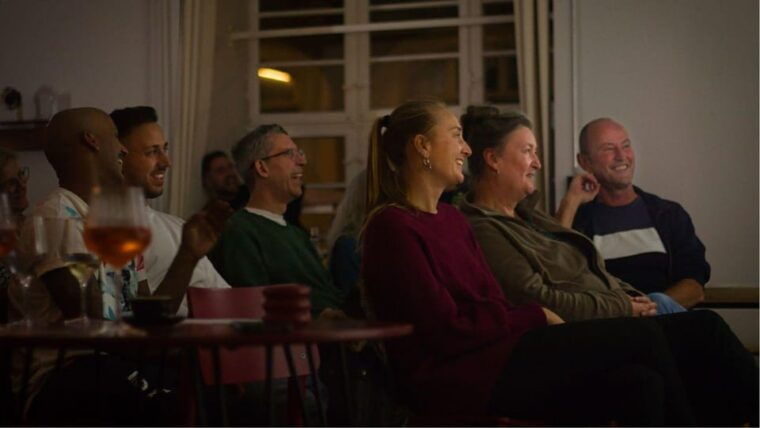 GET UP Comedy in Hamburg - Life is too short not to laugh! - Value for Money and Practical Details