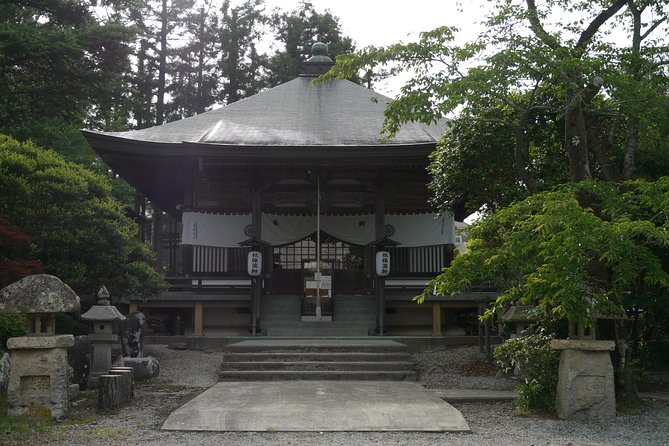 Get Your Seal! Visit the Mysterious Temple Tour - Tour Highlights