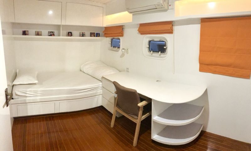 Getaway at Sea: 2-Day Japanese Houseboat Experience + DIY Seafood Boil + Boat Heritage Tour - A night afloat, with a little motion