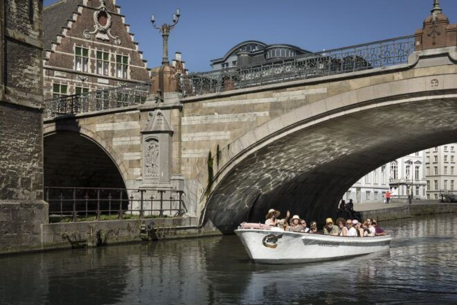 Ghent: 40-Minute Historical Boat Tour of City Center - Discover Ghents Fascinating History