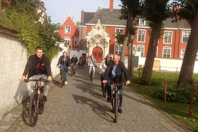 Ghent Bike Tour Off-the-beaten-track - Tour Highlights