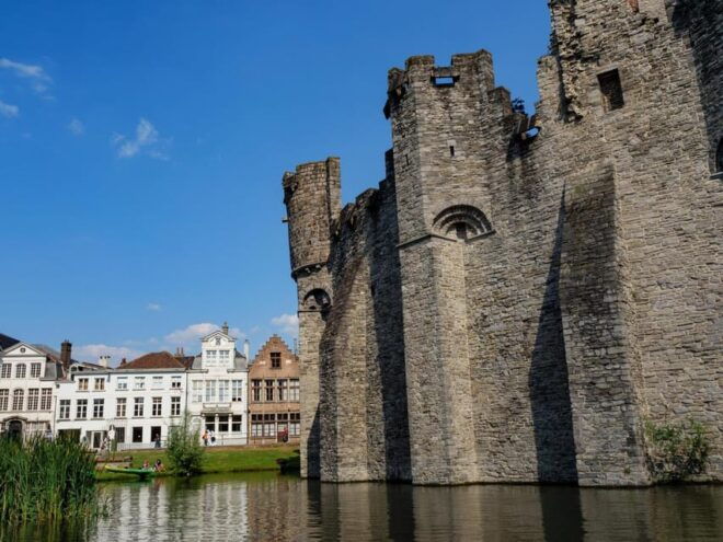 Ghent: Express Walk With a Local in 60 Minutes - Meeting Point and What to Bring