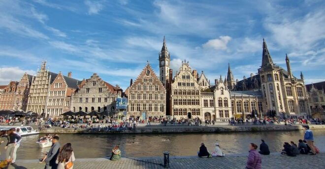 Ghent: Guided City Highlights Walking Tour With Light Meal - Part 2 - A Local Meal