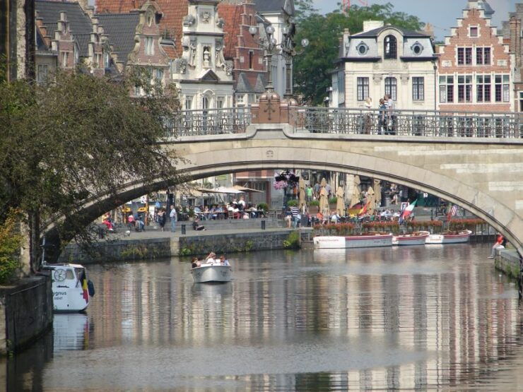 Ghent: Private 2-Hour Walking Tour - Free Cancellation and Flexible Reservations