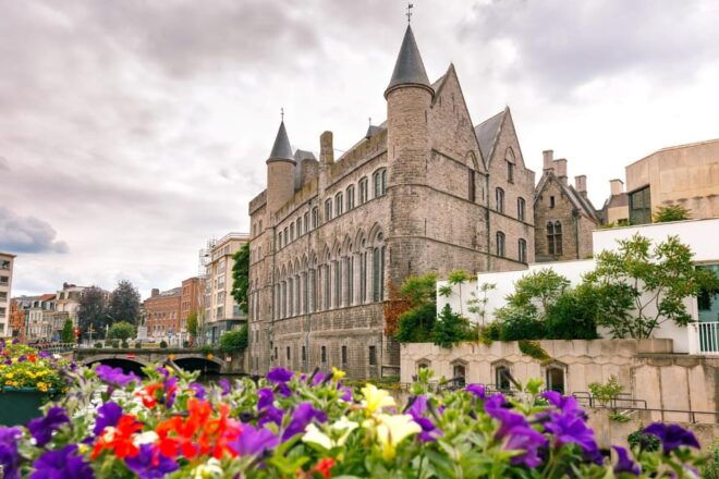 Ghent: Private Exclusive History Tour With a Local Expert - Guided Tour Details