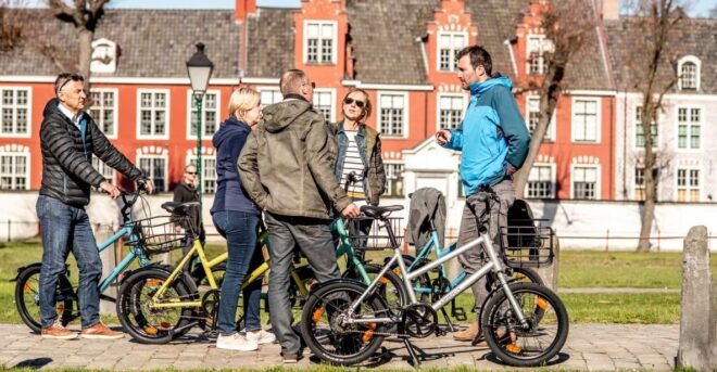 Ghent: Private Guided Bike Tour - Discover Ghents Liveliness