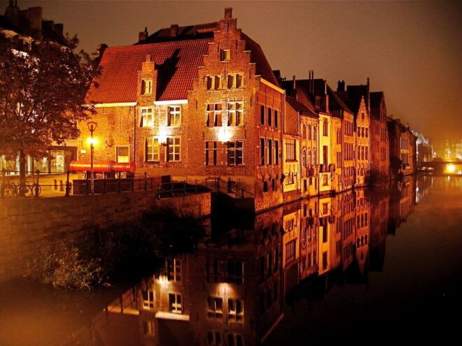 Ghent: The Dark Side of Ghent Private Walking Tour - Tour Experience