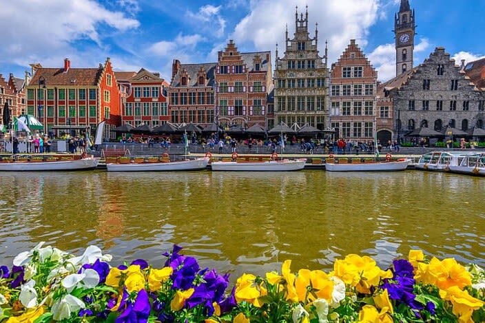 Ghent Walking Tour with Beer and Chocolate Tastings. - Starting at Saint Bavo’s Cathedral