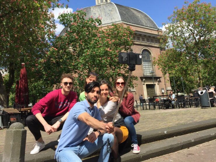 Ghent: Whatsapp Murder Mystery Interactive City Tour - Experience
