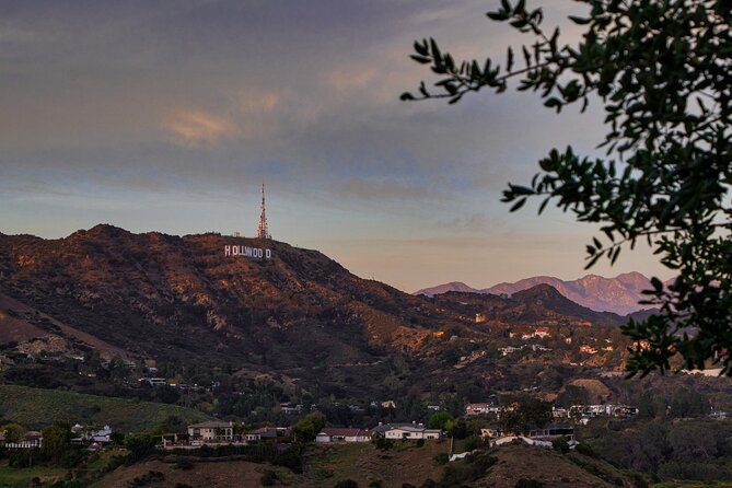 Ghost Hunt Outdoor Escape Game in Hollywood - Common Questions