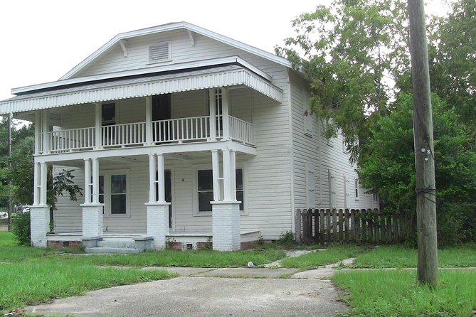 Ghosts and Graveyard Tour of Pensacola - Step Back in Time: What to Expect on the Tour