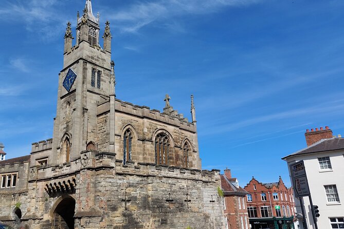 Ghosts, Crime & Legends Outdoor Escape Game in Warwick - Overview and Features