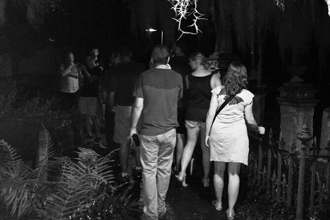 Ghosts of Charleston Night-Time Walking Tour With Unitarian Church Graveyard - Halloween Activity