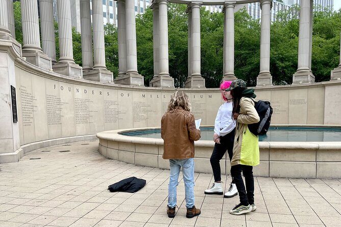 Ghosts of Chicago Family Friendly Ghost Tour - Introduction: A Spooky Spin on Chicago Sightseeing