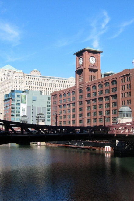 Ghosts of Old Chicago: River North District Ghost Walk - Tour Inclusions and Flexible Travel