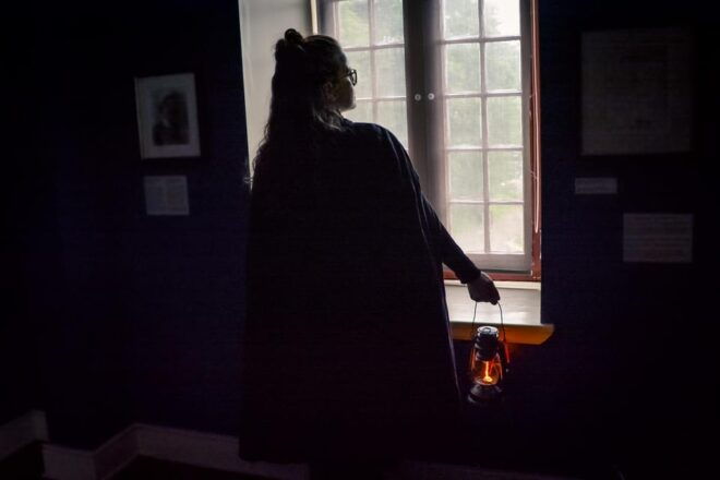 Ghosts of the Bytown Museum - Meeting the Guide