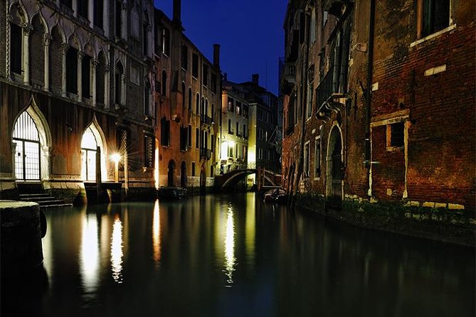 Ghosts of Venice - Discovering the Unknown - Pricing and Reservation