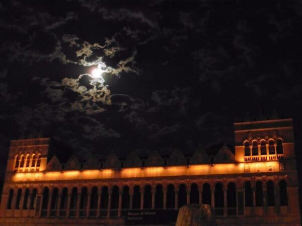 Ghosts of Venice: Unveiling the Haunted Past - Secrets of Venetian Landmarks