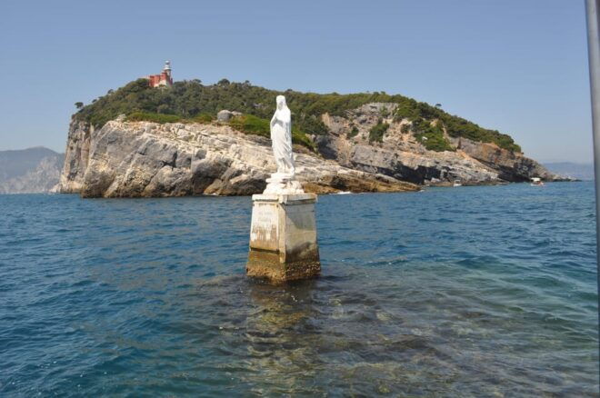 GHP LUXURY BOAT 4 HOURS TOUR - GULF OF THE POETS - Booking Information