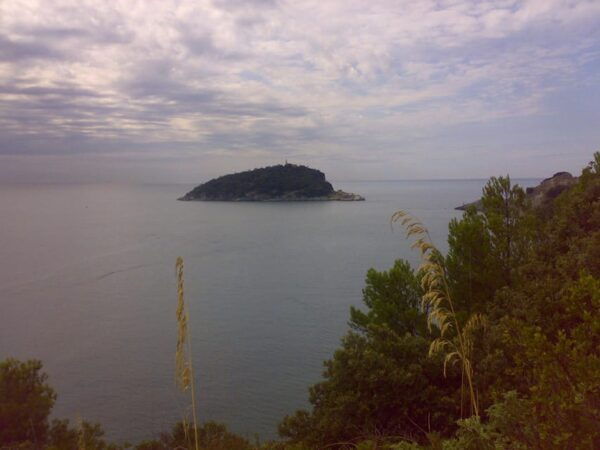 GHP LUXURY BOAT 4 HOURS TOUR - GULF OF THE POETS - Pricing Details