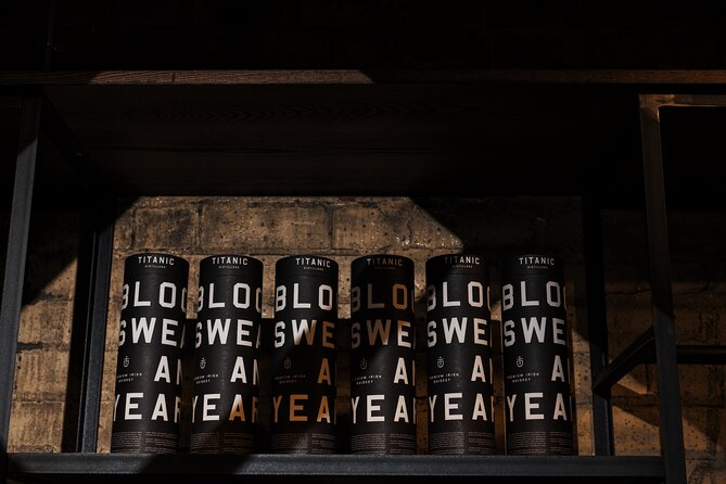 Giant Causeway, Dark Hedges & Whiskey Distillery Tour From Dublin - Giants Causeway Gift Shop and Facilities