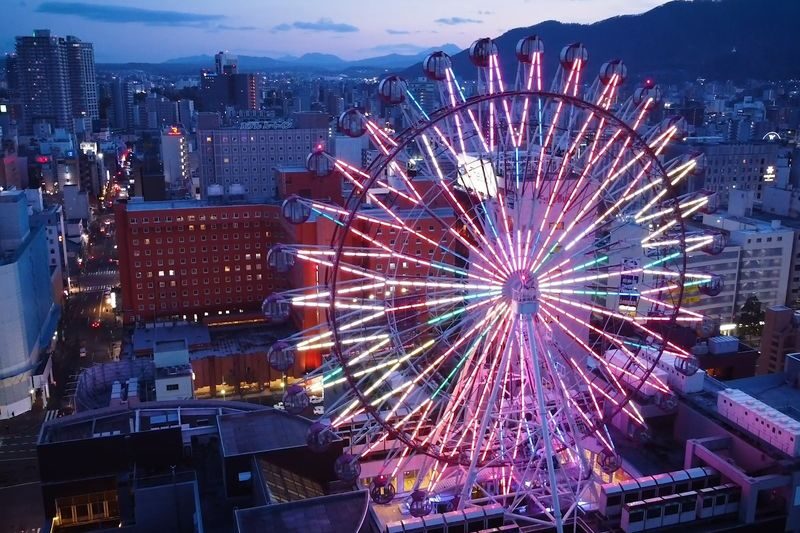 Giant Ferris Wheel Noria Sapporo - A rooftop wheel above Susukino