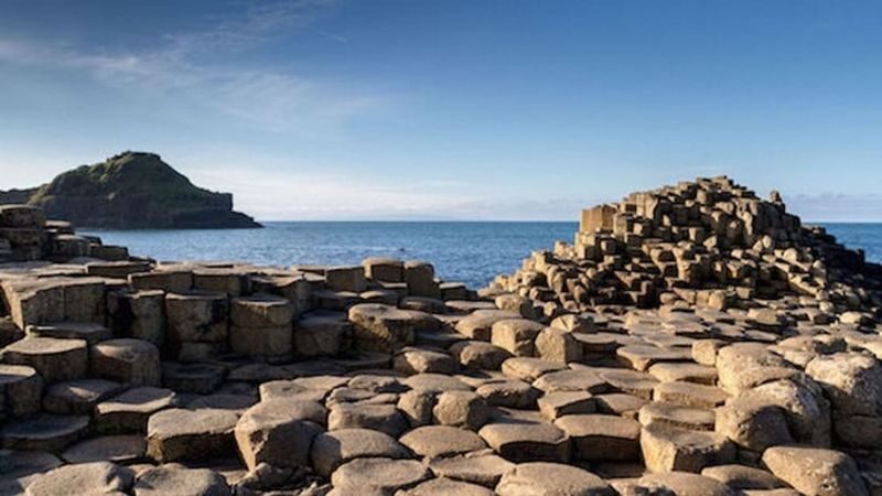 Giants Causeway and Belfast Titanic Museum Day Tour from Dublin - Walking the stones at Giant’s Causeway