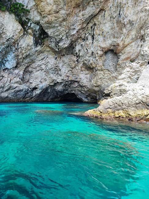 Giardini Naxos: Boat Tour with Swim Masks and Aperitif - Good To Know