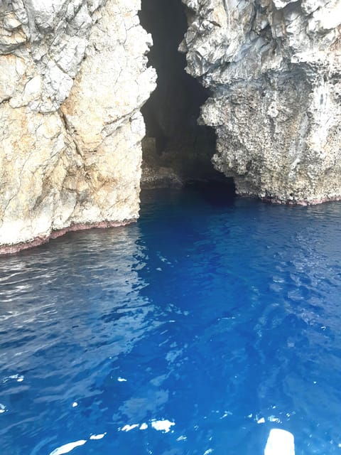 Giardini Naxos: Isola Bella and Grottos Cruise With Aperitif - Swimming and Aperitif