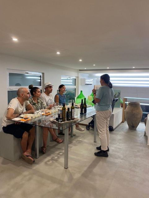 Giardini Naxos, Taormina: Etna Wine and Oil Tasting - Included Services