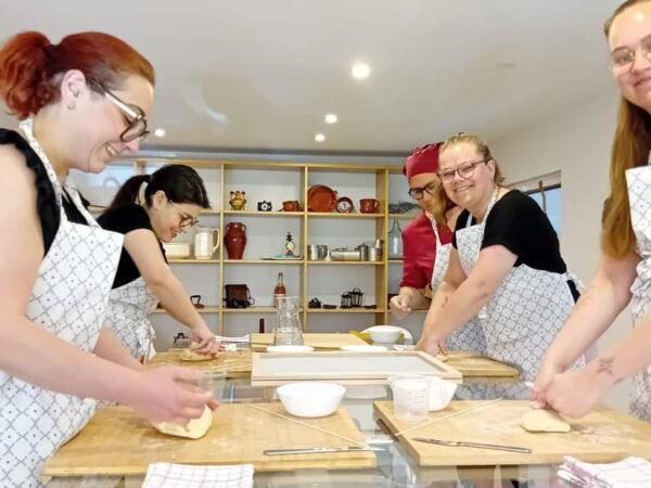 Giardini Naxos, Taormina: Food Class & Sicilian Tasting - Location and Accessibility