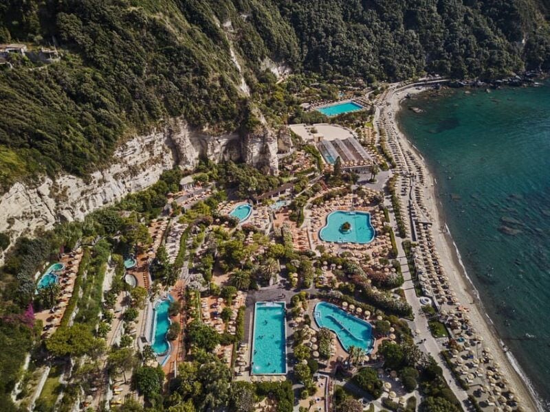 Giardini Poseidon Terme: Dal porto di Napoli - Introduction
