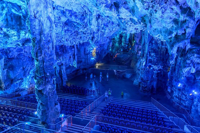 Gibraltar Inside Out Intermediate Tour 3.30hrs - Tour Highlights