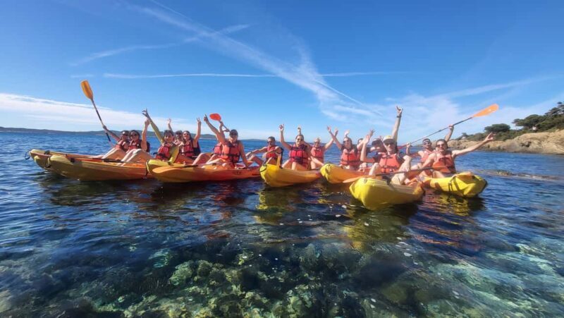 Giens and the presque-île in sea kayak with a guide - Discovering the Giens Coast by Sea Kayak: A Balance of Nature and Adventure